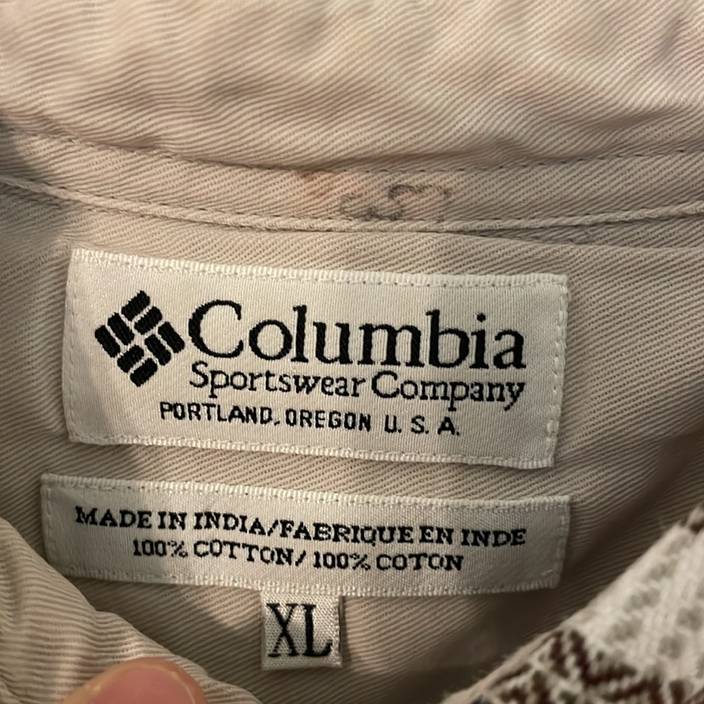Columbia Button Up - Picture 3 of 4